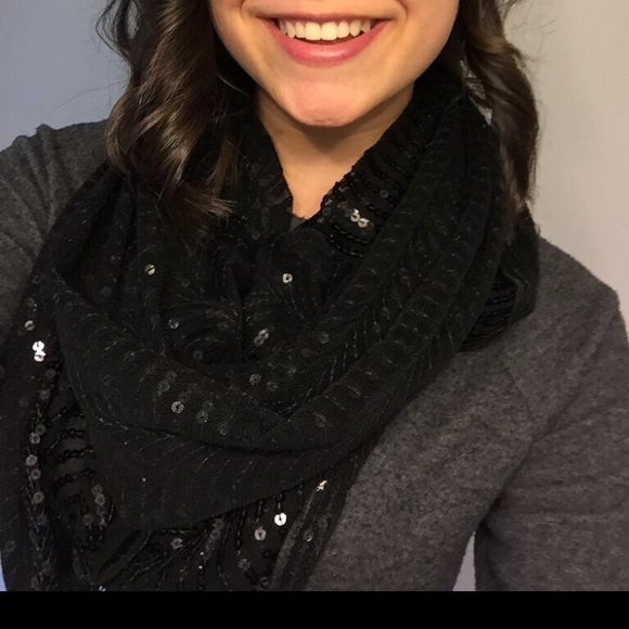 Infinity Scarf Bundle - Picture 6 of 6